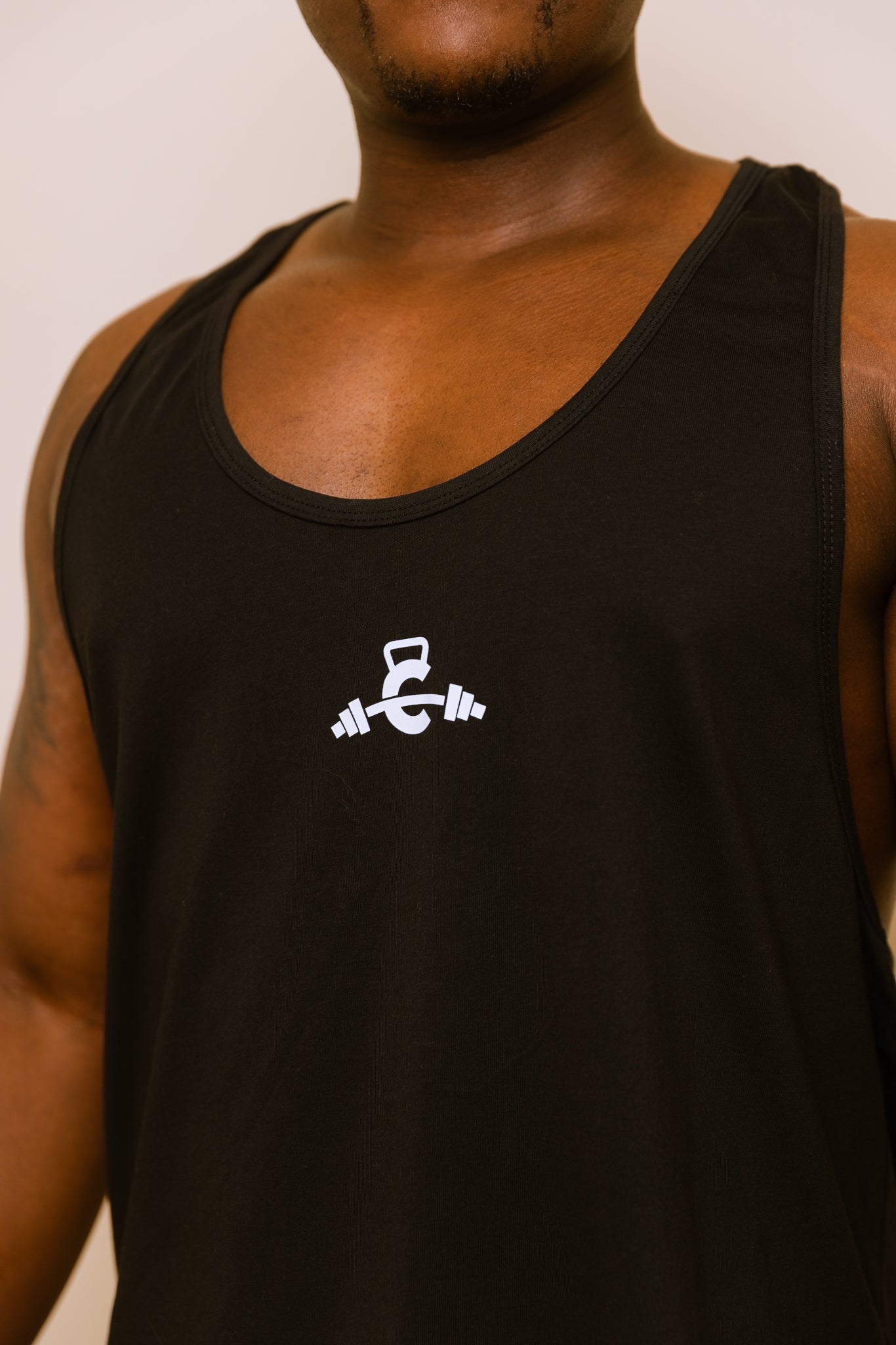 Valiant Stringer - Black