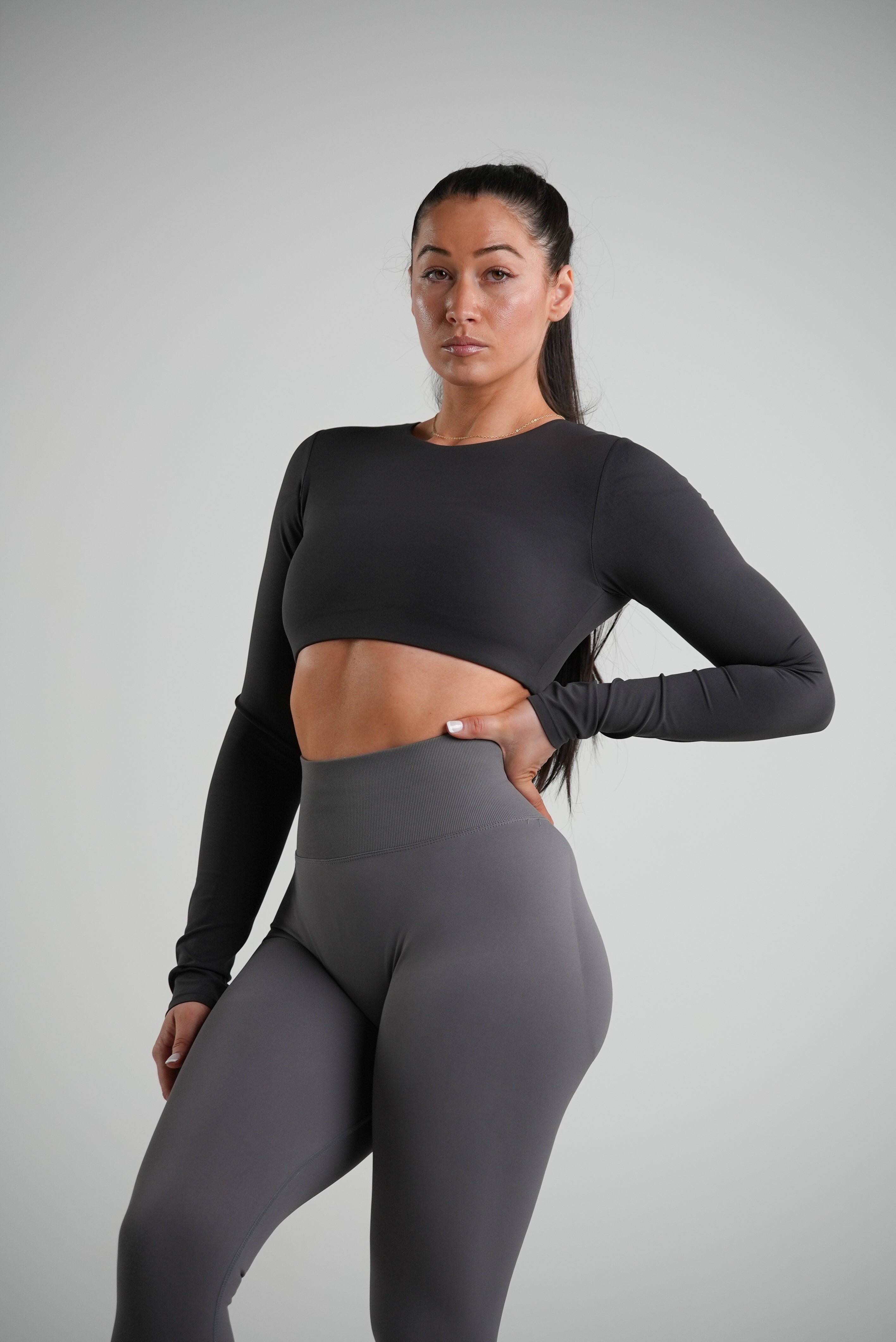 Tempo Long Sleeve Crop - Smoke