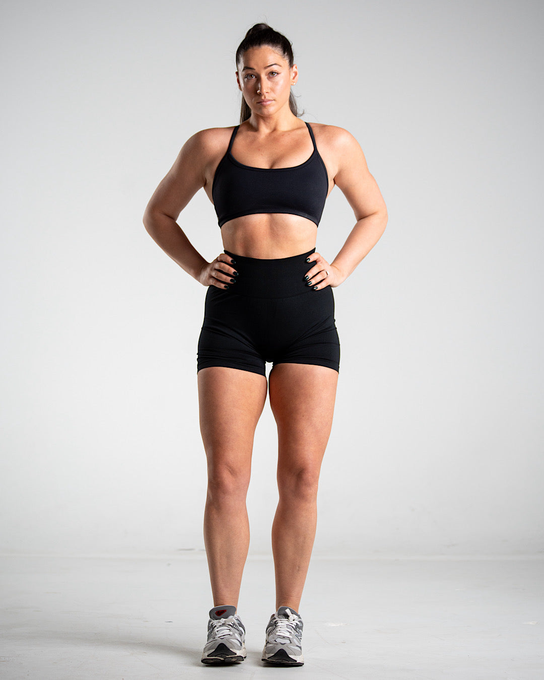 Summit Shorts - Black