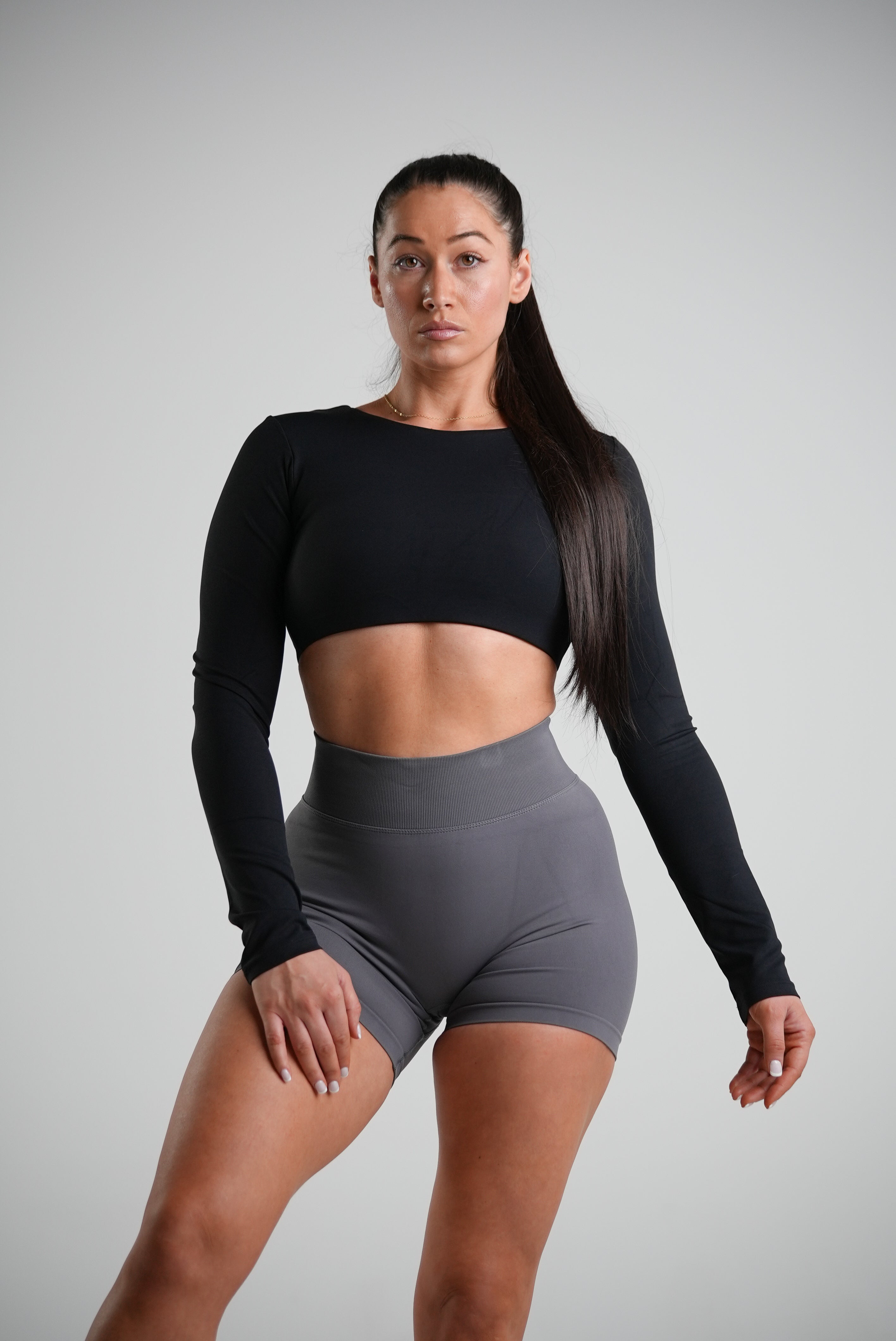Tempo Long Sleeve Crop - Black