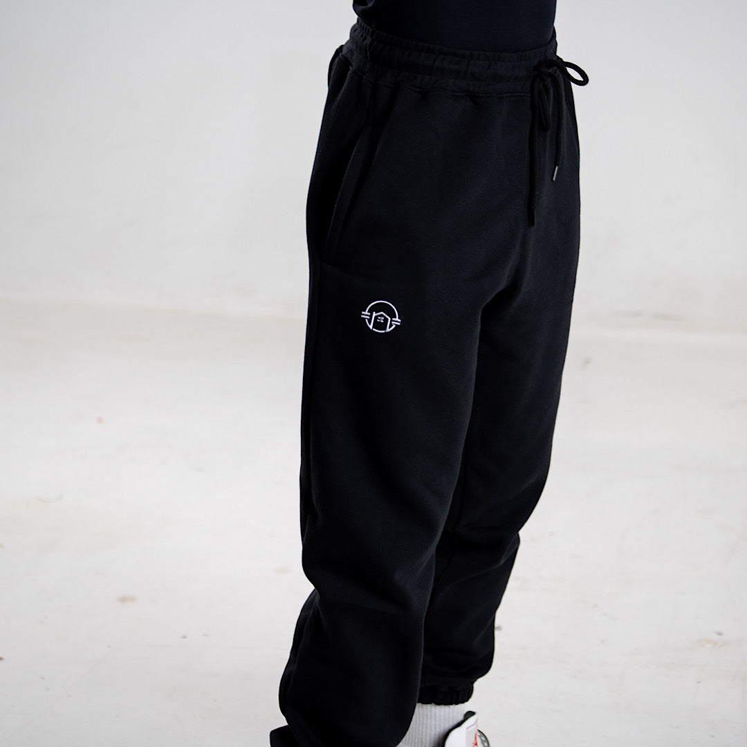 Apex Sweatpants - Black